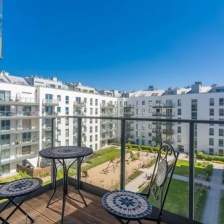 Glow Apartments, Heaven Stare Apartment