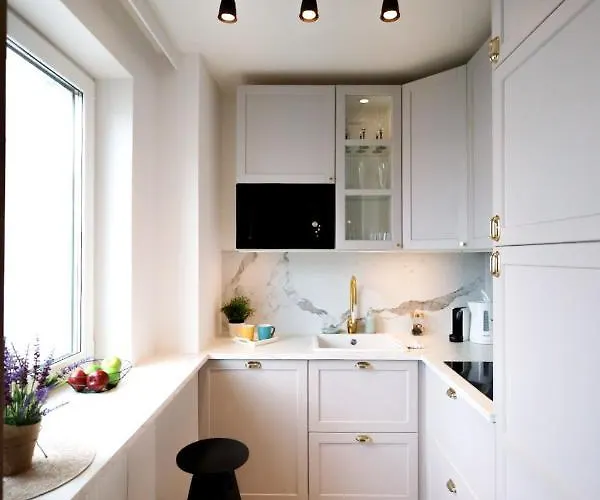 Glow Apartments, Heaven Stare