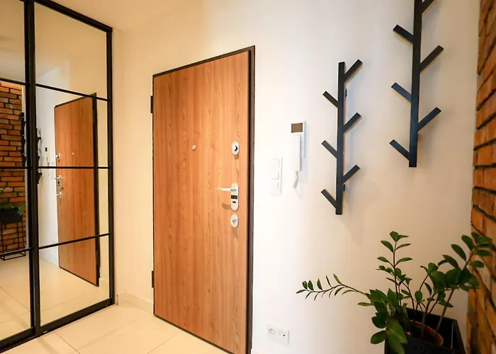 Glow Apartments, Heaven Stare