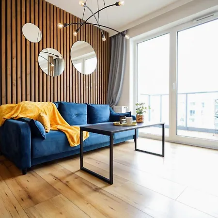 Glow Apartments, Heaven Stare *